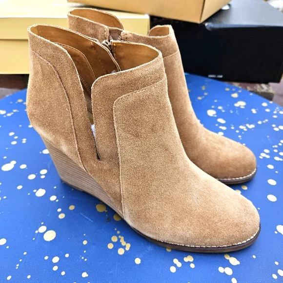 Lucky Brand LK-Yabba Oiled Suede Booties Size 10 - Picture 6 of 16